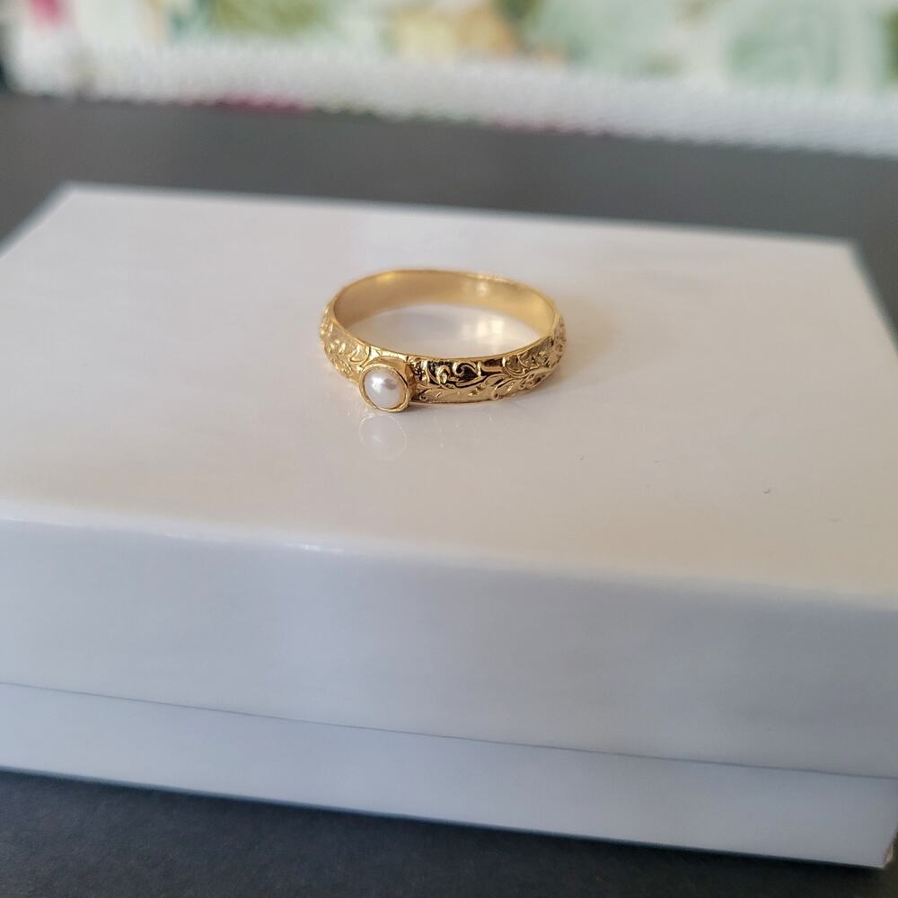 Gold Filled Cultured Pearl Engraved Ring sz 6.75 Floral Vine Pattern Band